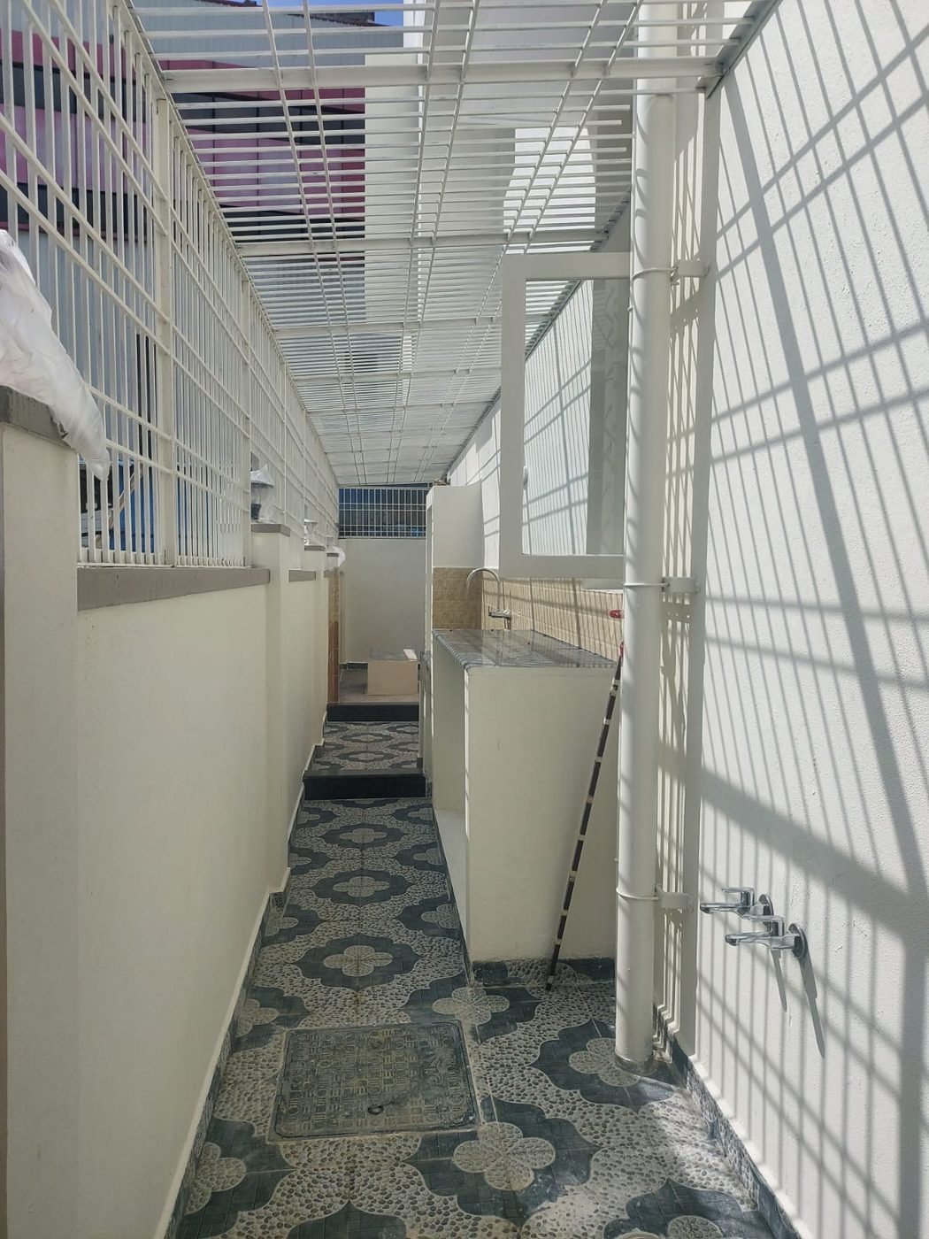 Residence, Vishweshwaraiah Layout — photo 20