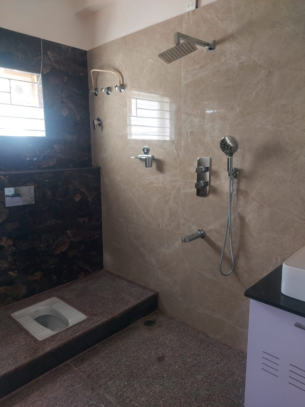 Residence, Vishweshwaraiah Layout — photo 30